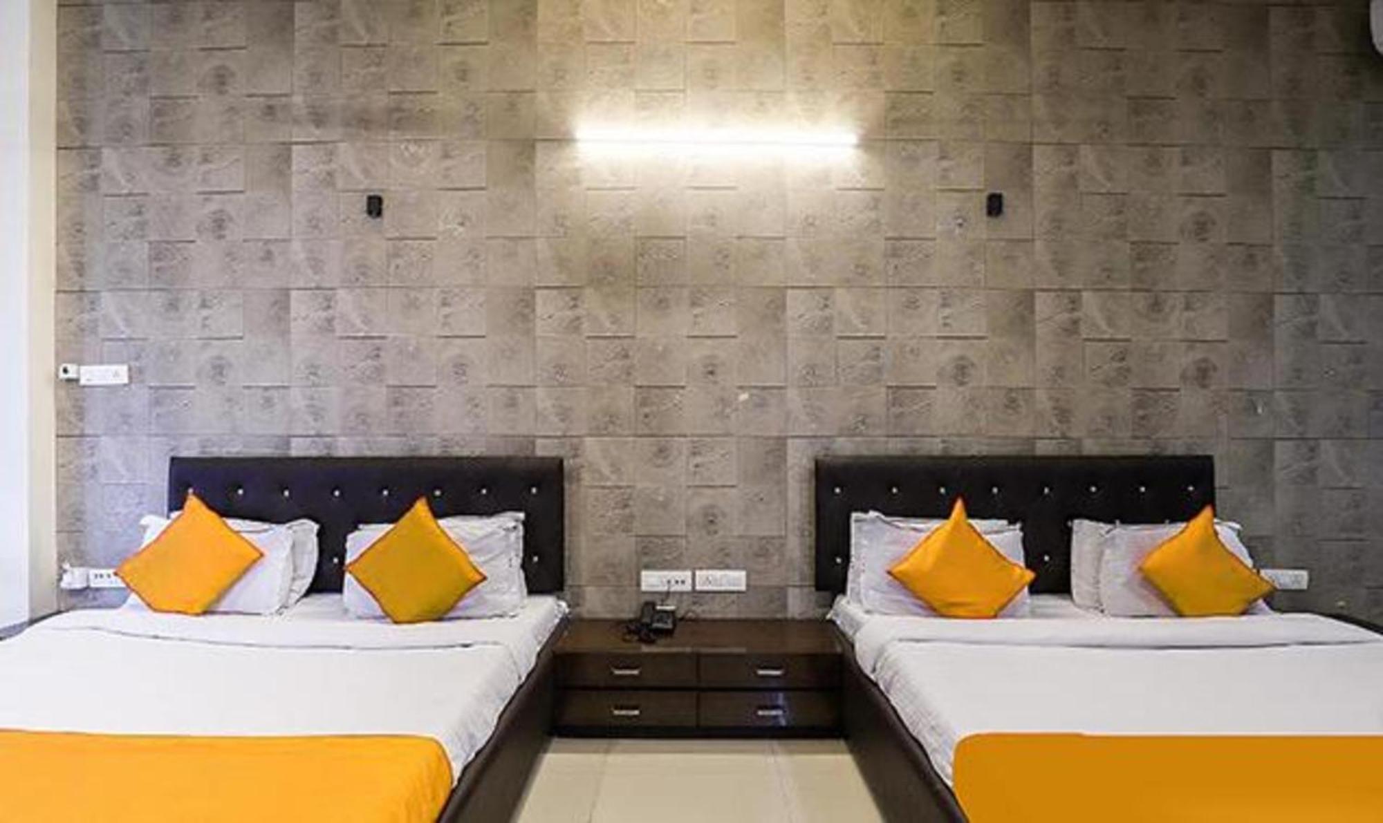 Hotel O Marigold Surate Extérieur photo